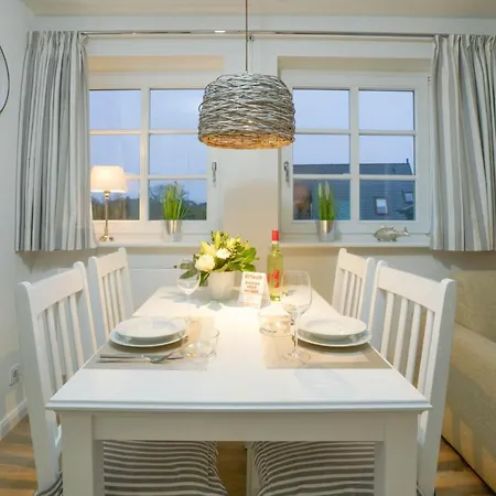 App. Kliff アパート ヴェスターラント